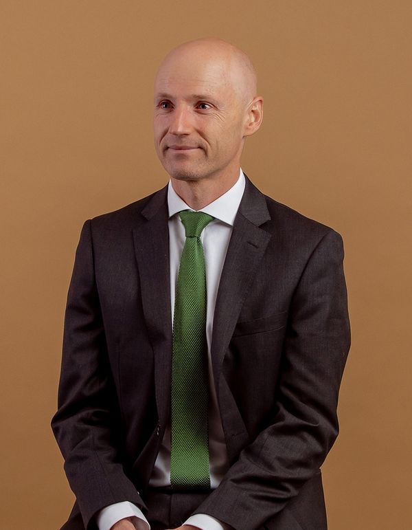 2021 10 Oct 19 Mellor Headshots 3980