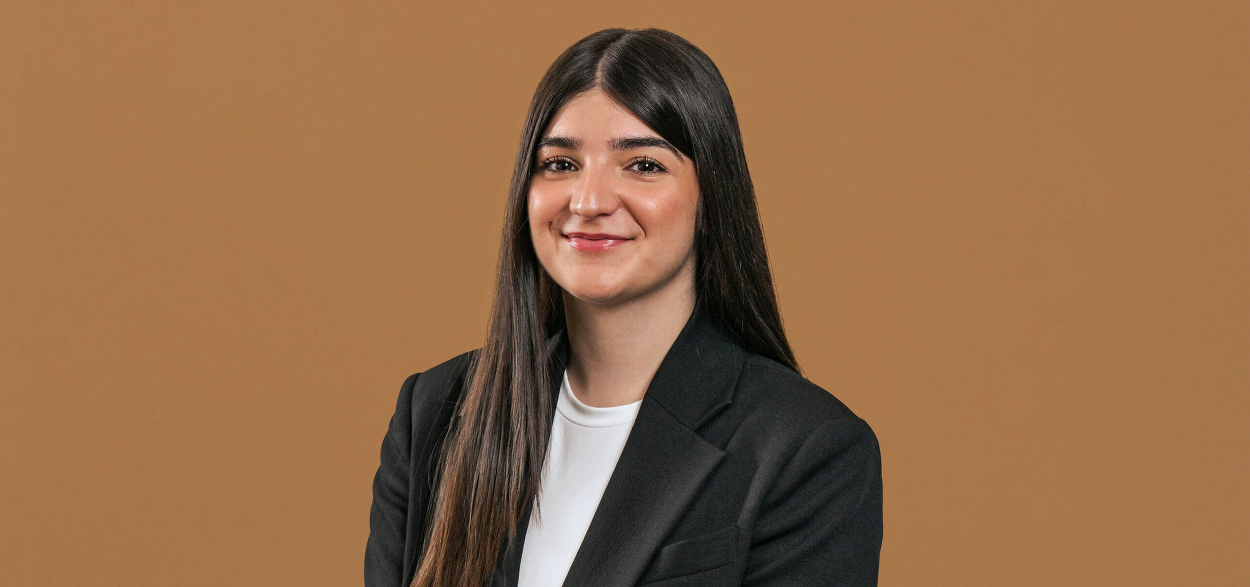 Mellor Olsson Headshot Stef