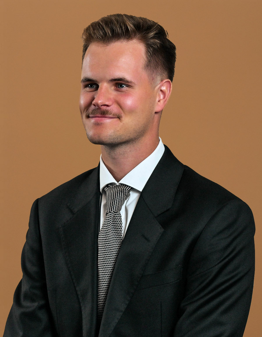 Mellor Olsson Headshot Zach Marshall v1