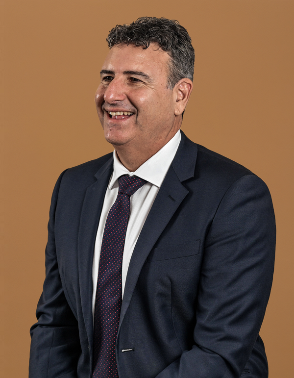 Mellor Olsson Headshot Anthony v1